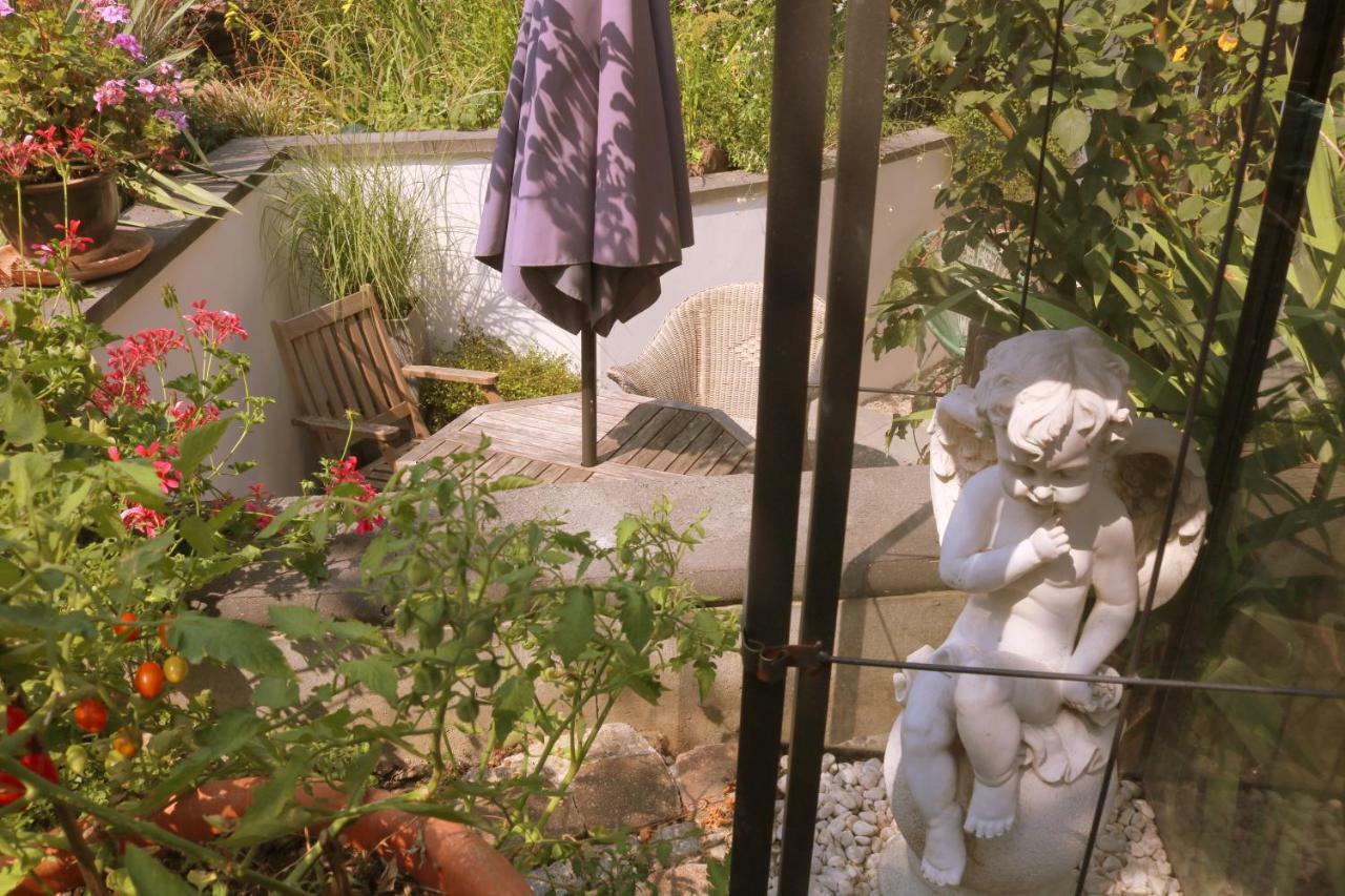 Soutterain - Wohnung Mit Senkgarten Weingarten  Екстериор снимка